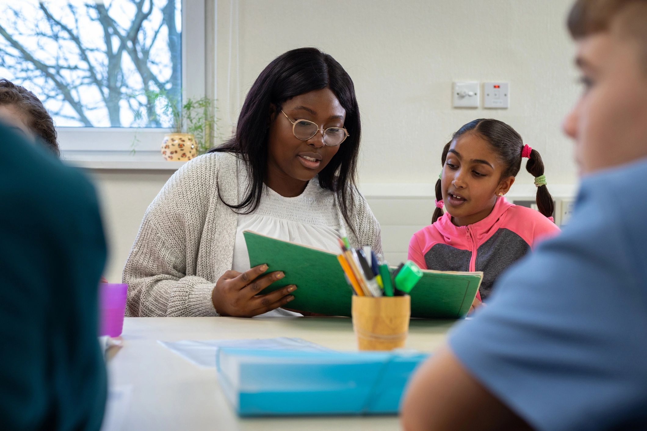 children in therapy group